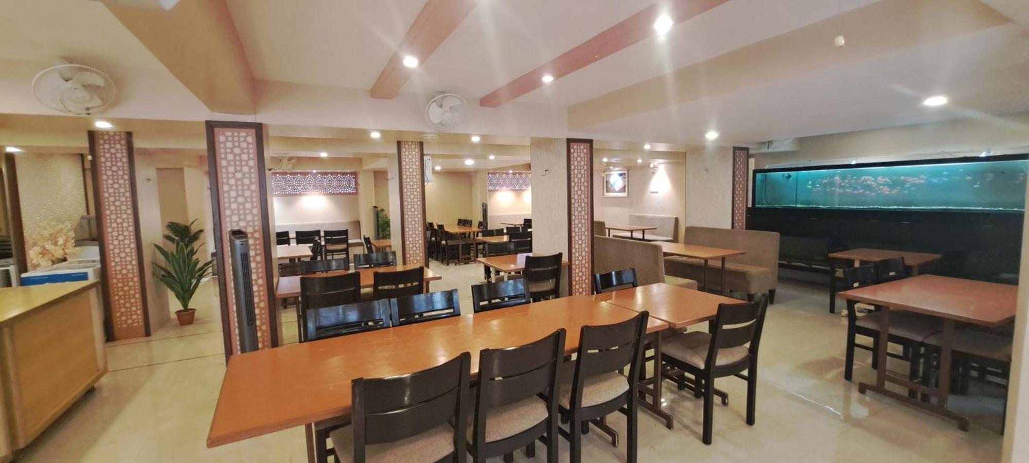 Hotel Swaroop Pune Zewnętrze zdjęcie