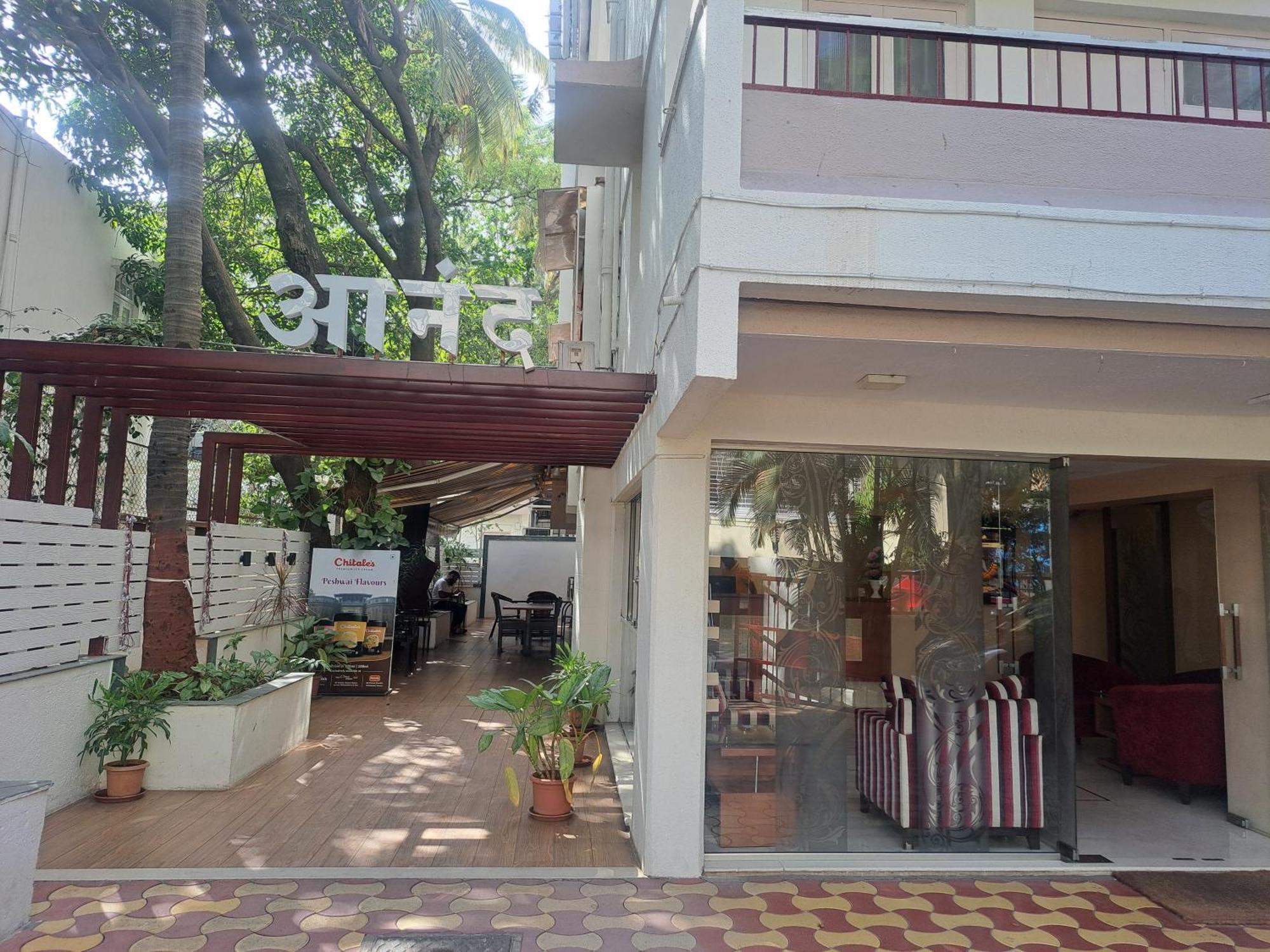 Hotel Swaroop Pune Zewnętrze zdjęcie