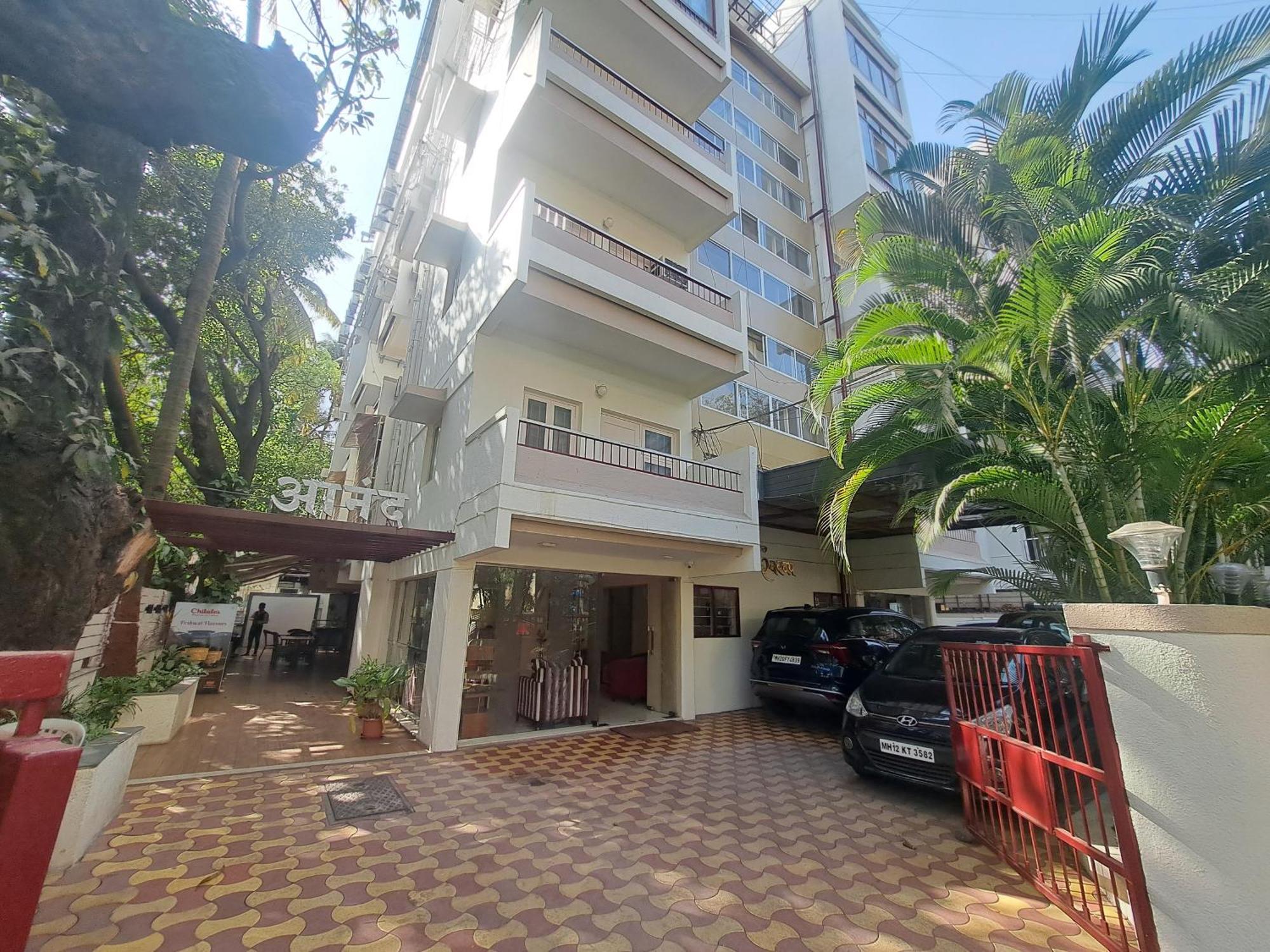 Hotel Swaroop Pune Zewnętrze zdjęcie
